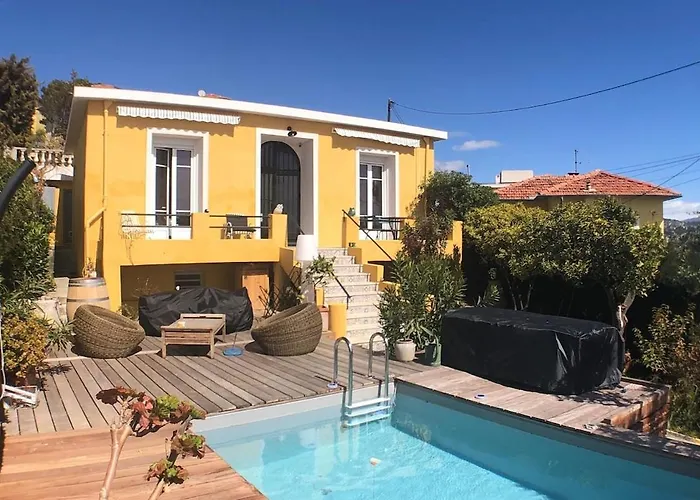 Arty - Vue Panoramique, Piscine & Design Ницца